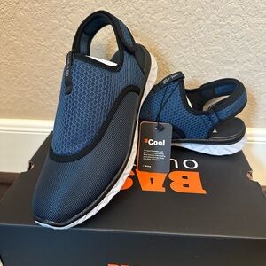 Outdoor Shoes Size 8